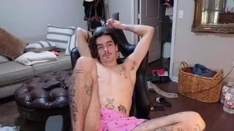 str8whiteboy21 online show from September 13, 2025, 1:33 pm