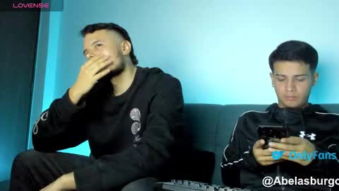 Snapshot of straight_boys_hornys chatting on November 29, 2025, 12:24 am straight_boys_hornys online show from November 29, 2025, 12:24 am