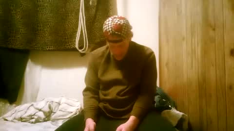 straighttoy online show from February 12, 2025, 10:56 am