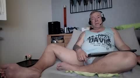 Snapshot of stranger1966 chatting on June 1, 2026, 9:27 pm Stranger online show from June 1, 2026, 9:27 pm