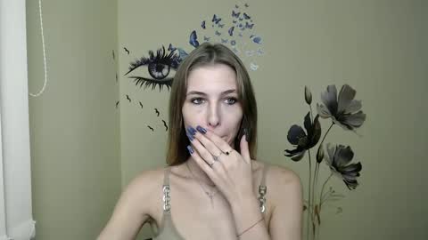 Amalia online show from December 4, 2024, 1:09 pm