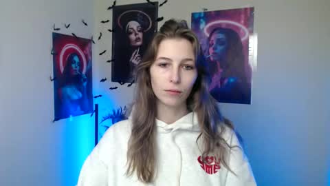 Amalia online show from November 12, 2025, 1:22 pm