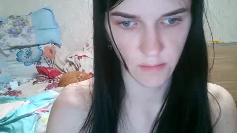 Strawberry Storm online show from May 5, 2026, 9:01 pm