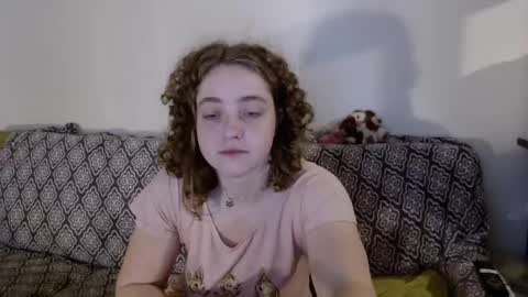 Strawberrylotsacake online show from February 10, 2026, 9:46 am