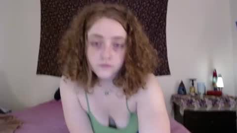 Snapshot of strawberrylotsacake chatting on July 8, 2026, 6:34 pm Strawberrylotsacake online show from July 8, 2026, 6:34 pm