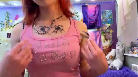 Snapshot of strawberrysmack chatting on June 2, 2026, 3:58 pm Rose online show from June 2, 2026, 3:58 pm