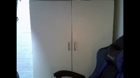 Snapshot of strawberrywine07 chatting on March 7, 2025, 4:35 am strawberrywine07 online show from March 7, 2025, 4:35 am