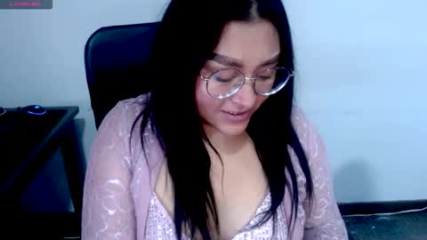 Snapshot of strawlux chatting on March 20, 2026, 5:12 am strawlux online show from March 20, 2026, 5:12 am