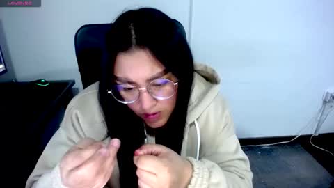 Snapshot of strawlux chatting on March 21, 2026, 9:03 am strawlux online show from March 21, 2026, 9:03 am