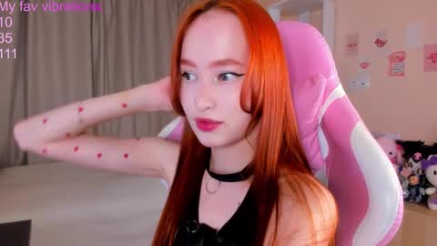 Snapshot of strawwberrry chatting on September 13, 2025, 7:35 pm Alisha Like is the best gift 3 online show from September 13, 2025, 7:35 pm