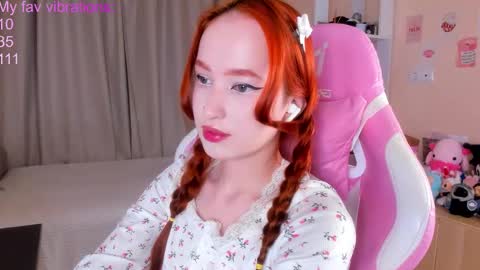 Snapshot of strawwberrry chatting on September 14, 2025, 7:57 pm Alisha Like is the best gift 3 online show from September 14, 2025, 7:57 pm