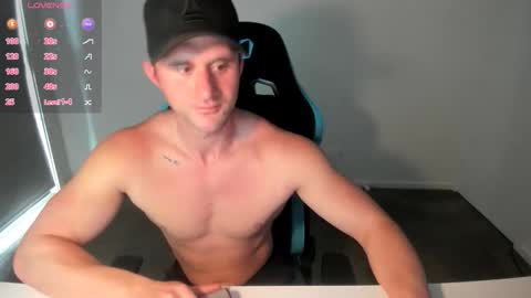 Snapshot of streatmeat chatting on November 4, 2025, 10:53 pm streatmeat online show from November 4, 2025, 10:53 pm