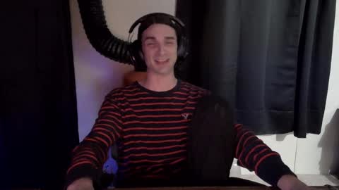 stringgreens777 online show from January 17, 2026, 8:34 pm