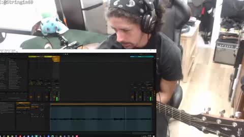 Snapshot of stringin69 chatting on July 6, 2026, 7:27 pm stringin69 online show from July 6, 2026, 7:27 pm