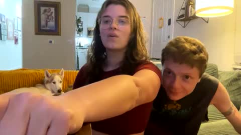 StringsNCurves online show from March 11, 2025, 1:26 am