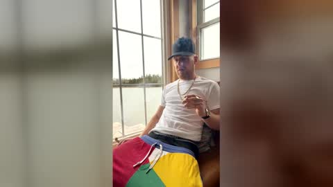 strokinbytheocean online show from April 3, 2026, 2:15 pm