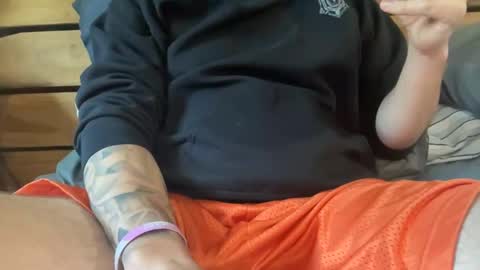 stroking33again online show from October 2, 2025, 2:13 pm