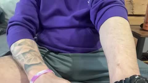 stroking33again online show from April 10, 2026, 1:38 pm