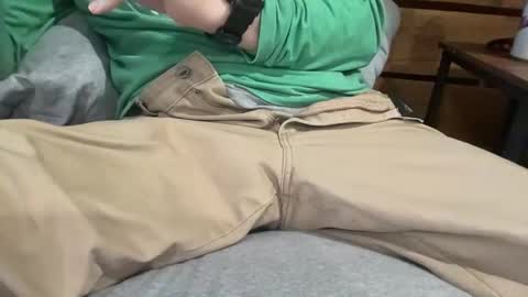 Snapshot of stroking33again chatting on April 16, 2026, 1:56 pm stroking33again online show from April 16, 2026, 1:56 pm
