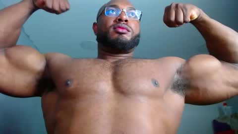 strong_george1 online show from December 24, 2024, 6:17 pm