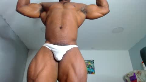 strong_george1 online show from January 9, 2025, 9:58 pm