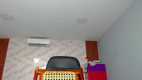 strong_george1 online show from January 24, 2025, 9:15 pm