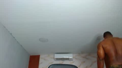 strong_george1 online show from February 23, 2025, 7:07 pm