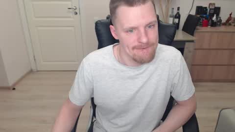 strong_guy_xxx online show from January 12, 2026, 5:56 am