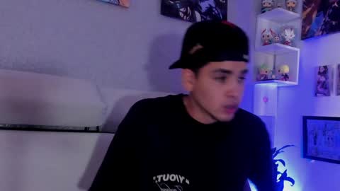 strong_rock69 online show from April 5, 2026, 4:04 pm