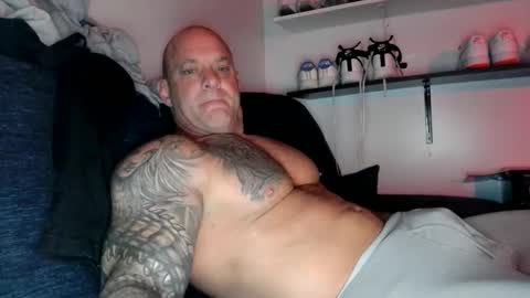 StrongAndHard online show from December 8, 2024, 1:47 pm