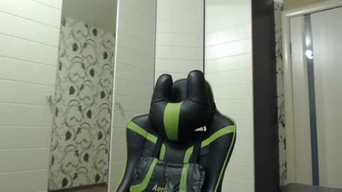 Alex online show from February 8, 2025, 2:49 pm