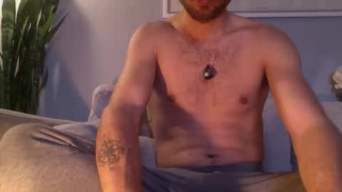 Snapshot of strongelvis chatting on January 9, 2025, 11:03 am strongelvis online show from January 9, 2025, 11:03 am