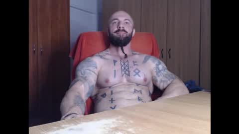 Snapshot of strongivan chatting on September 22, 2025, 6:04 am StrongIvan online show from September 22, 2025, 6:04 am