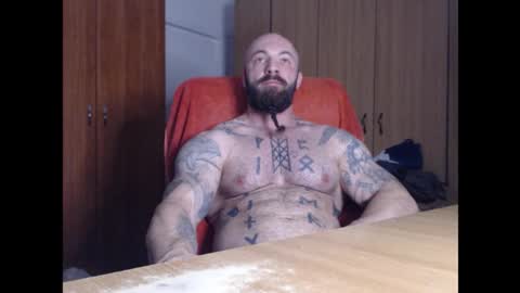 Snapshot of strongivan chatting on October 11, 2025, 5:17 am StrongIvan online show from October 11, 2025, 5:17 am