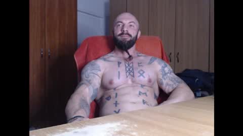 Snapshot of strongivan chatting on October 14, 2025, 3:40 am StrongIvan online show from October 14, 2025, 3:40 am