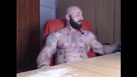 Snapshot of strongivan chatting on October 26, 2025, 7:20 pm StrongIvan online show from October 26, 2025, 7:20 pm