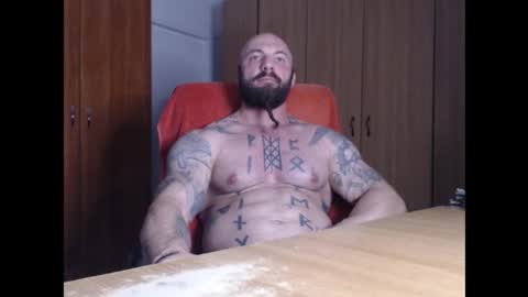 Snapshot of strongivan chatting on December 21, 2025, 6:59 pm StrongIvan online show from December 21, 2025, 6:59 pm