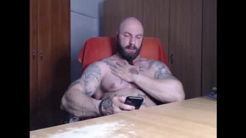 Snapshot of strongivan chatting on December 22, 2025, 7:22 pm StrongIvan online show from December 22, 2025, 7:22 pm