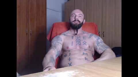 Snapshot of strongivan chatting on January 7, 2026, 5:21 am StrongIvan online show from January 7, 2026, 5:21 am