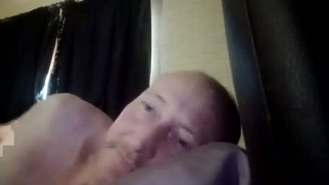 stu_art83 online show from June 18, 2026, 7:51 pm