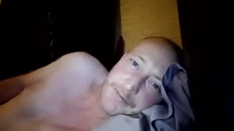 stu_art83 online show from June 20, 2026, 1:41 am