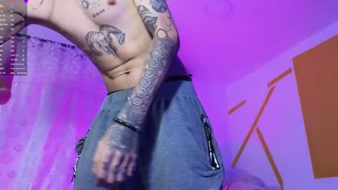 stuart_boy_ online show from December 3, 2024, 9:55 am