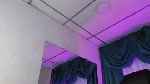 stuart_boy_ online show from December 5, 2024, 5:48 am