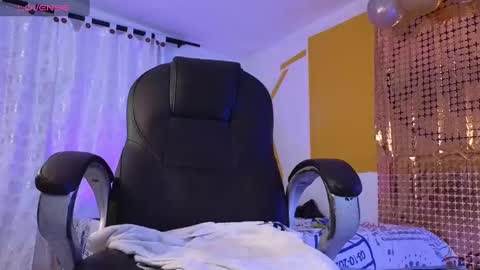 stuart_boy_ online show from January 23, 2025, 4:52 am