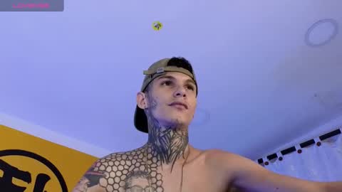 stuart_boy_ online show from February 5, 2025, 8:04 pm