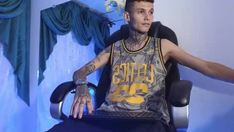 stuart_boy_ online show from February 15, 2025, 3:52 am