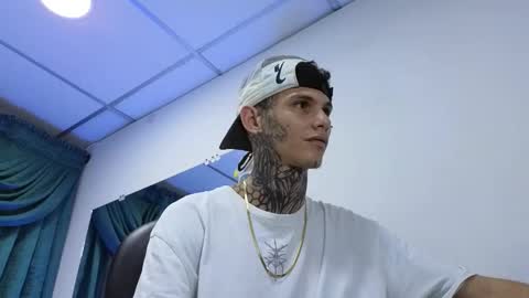 stuart_boy_ online show from February 20, 2025, 7:01 am