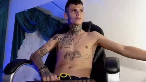 stuart_boy_ online show from February 24, 2025, 8:06 am