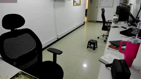 studcb_ online show from April 14, 2026, 9:21 pm