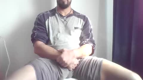 Ero online show from October 31, 2025, 8:37 am